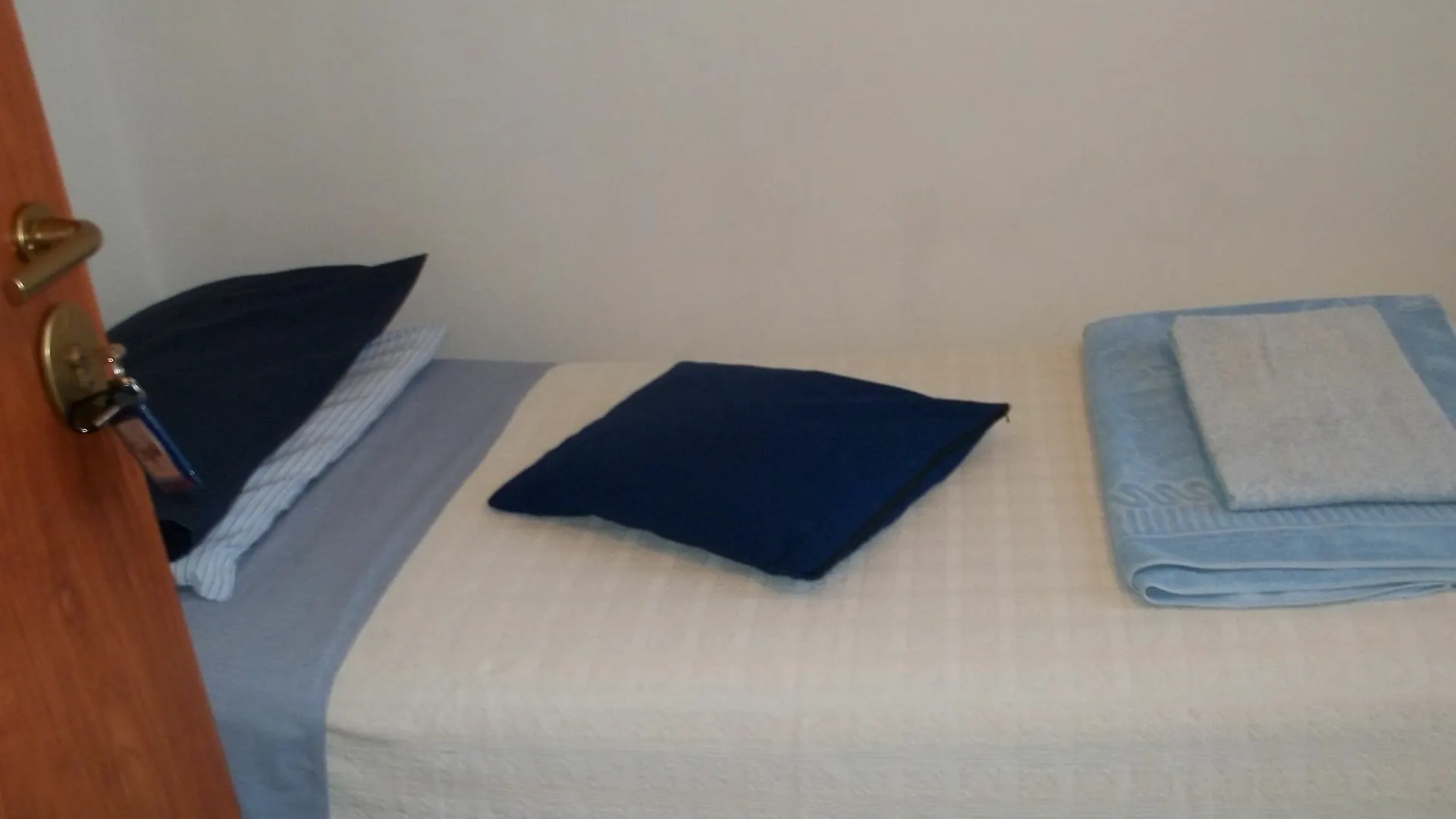 ***  A Casa Vittoria Bed & Breakfast Casalecchio Di Reno Italy